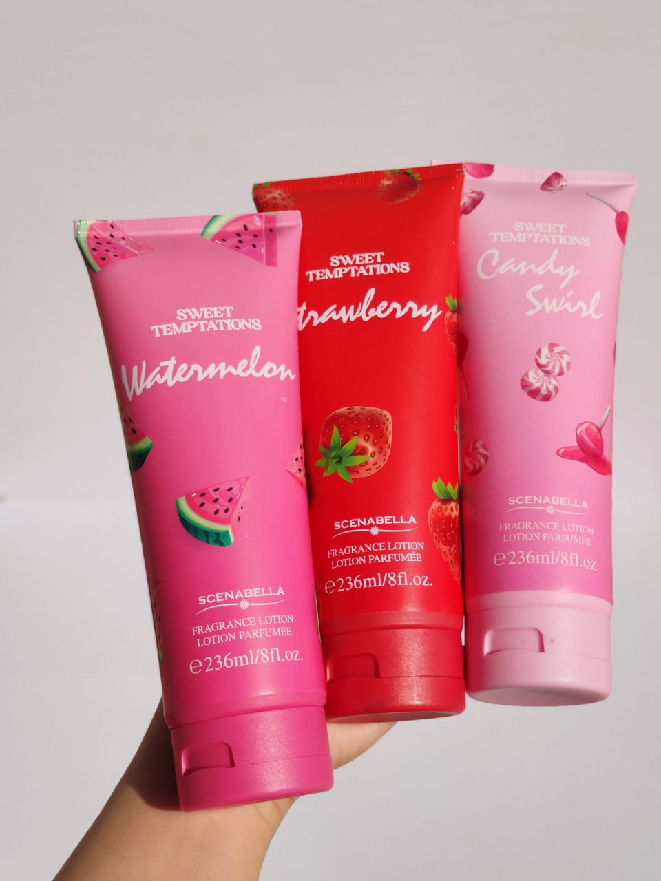 Scenabella Lotion parfumée. Lait de corps gourmand aux cupcake . 236ml