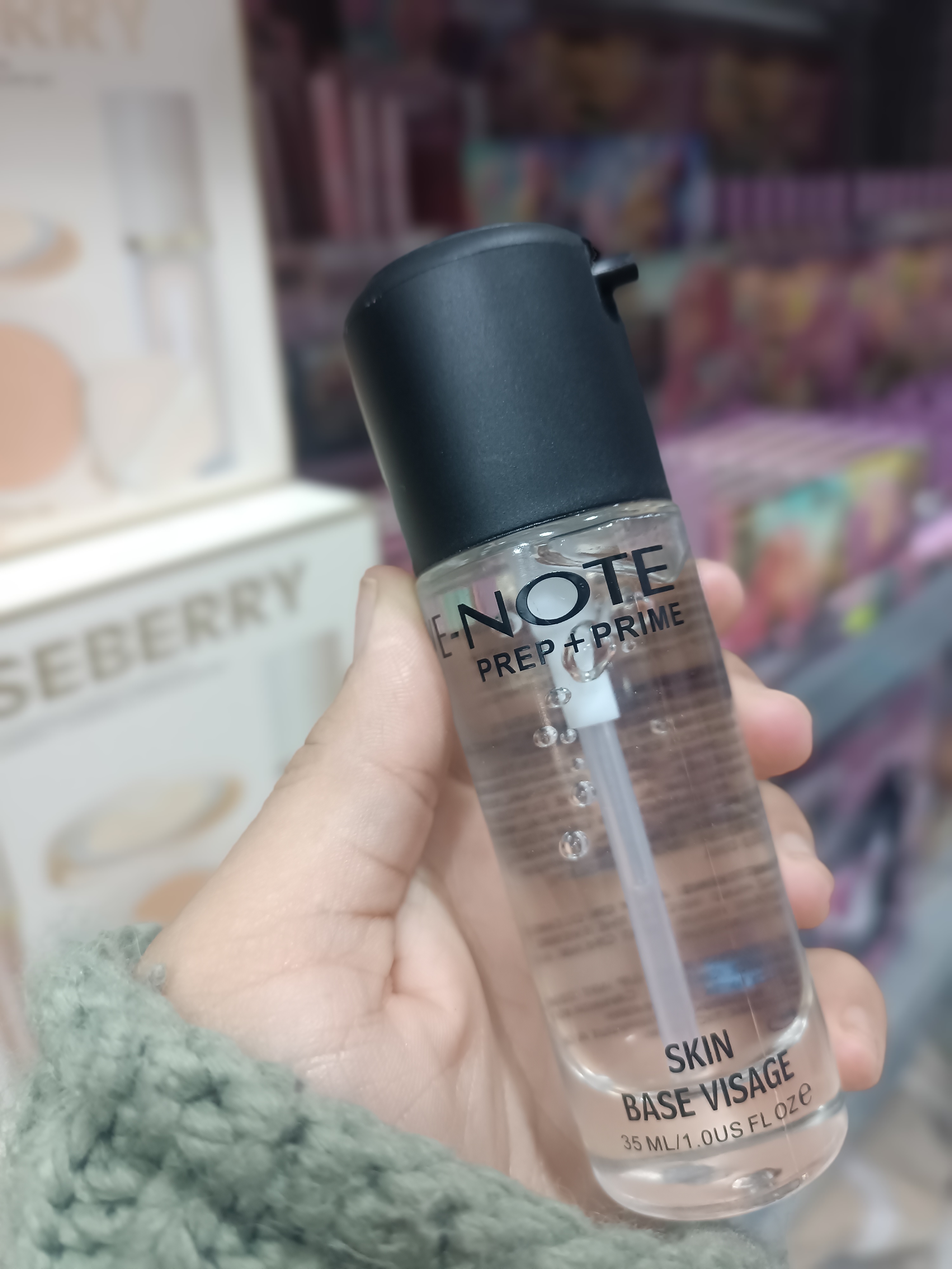 WE-NOTE MATTE PRIMER LONG LASTING AND HYDRATING MATTE FINISH OIL FREE